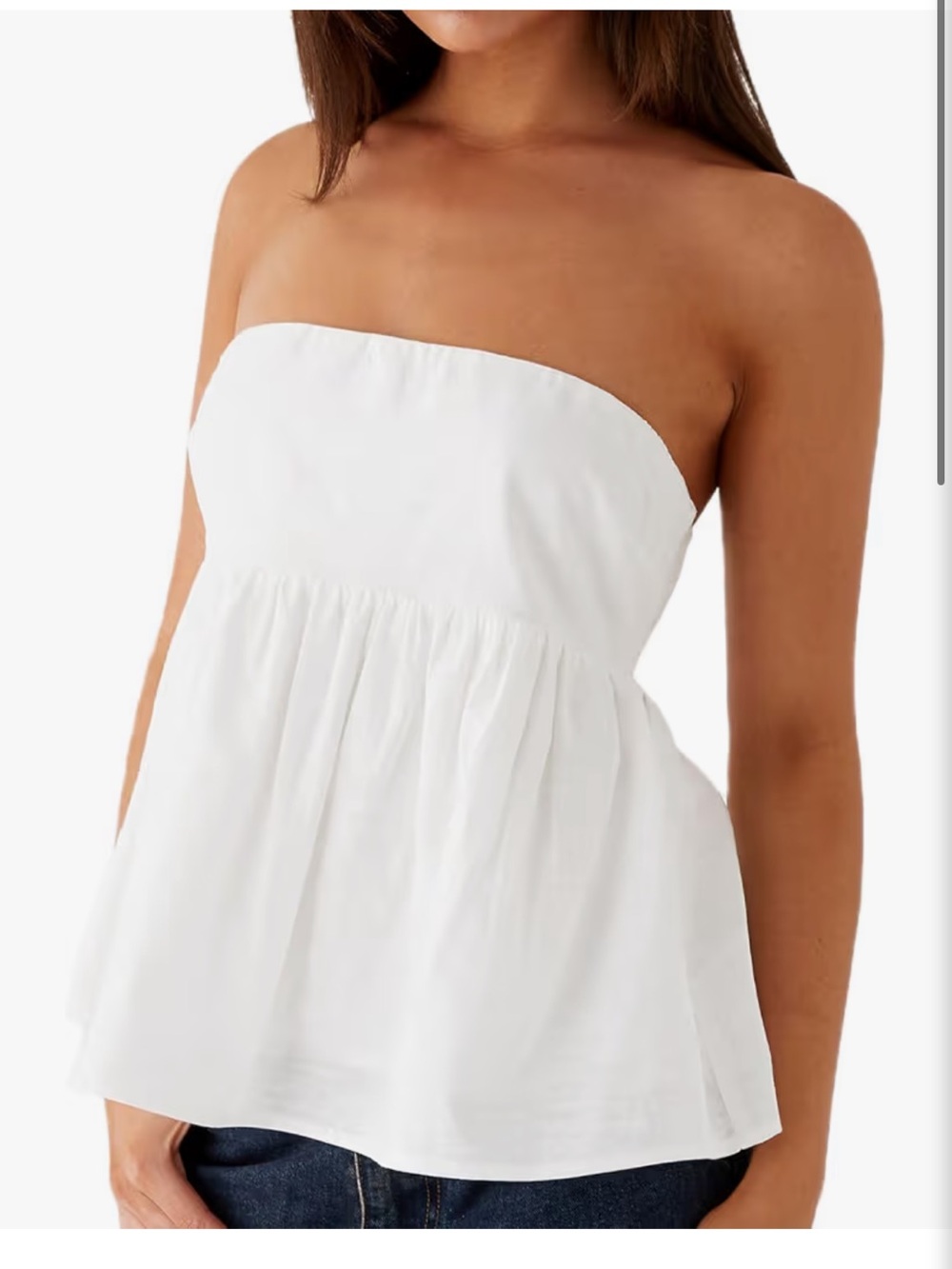 Elegant White Strapless Top